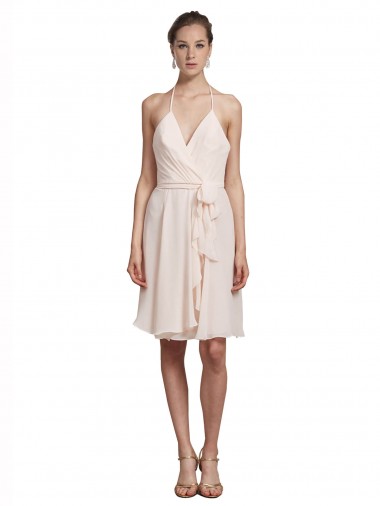 Erschwingliche Creme Rosa A-Linien Neckholder V-Ausschnitt Knielang Chiffon Kurze Brautjungfernkleider / Cocktailkleider / Heimkehr Kleider