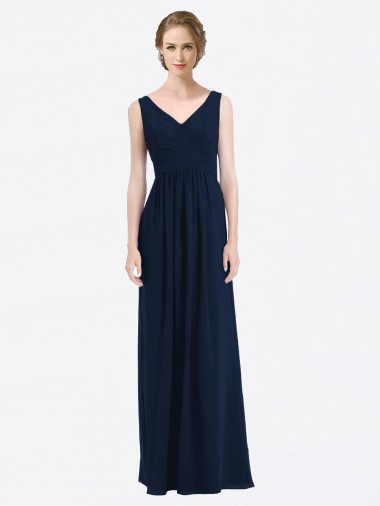Erschwingliche Dunkelmarine A-Linien V-Ausschnitt Chiffon Lange Brautjungfernkleider