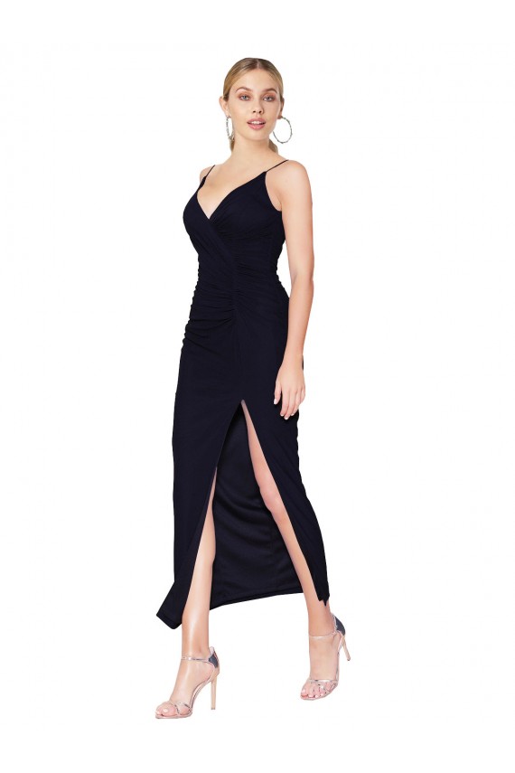 Erschwingliche Dunkelmarine Meerjungfrau V-Ausschnitt Knielang Chiffon Kurze Formale Brautjungfernkleider / Abendkleider / Abiballkleider / Cocktailkleider / Heimkehr Kleider