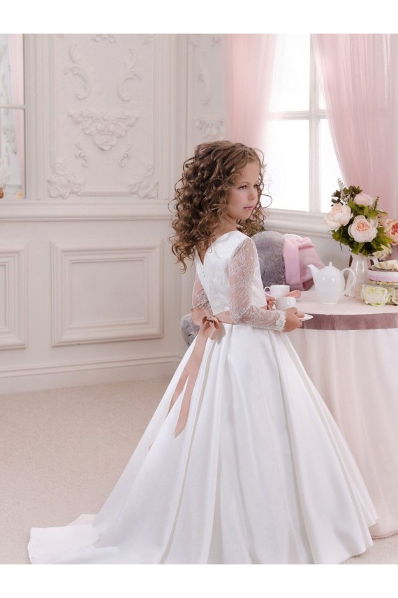 Erschwingliche Elfenbein Prinzessin V-Ausschnitt Kapelle-schleppe Satin Spitze Lange Blumenmädchenkleider