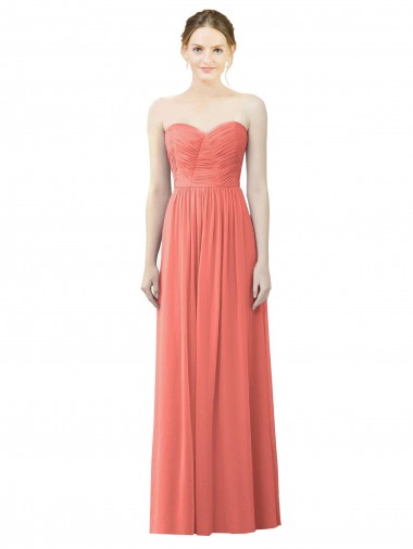 Erschwingliche Koralle A-Linien Trägerlos Chiffon Lange Brautjungfernkleider