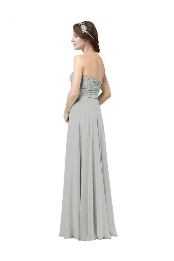 Erschwingliche Silber A-Linien Chiffon Lange Brautjungfernkleider